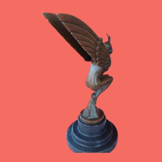 BAD14. Bronze sur marbre mascotte