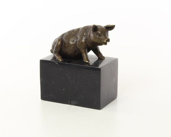 BA09. Bronze sur marbre d'un cochon