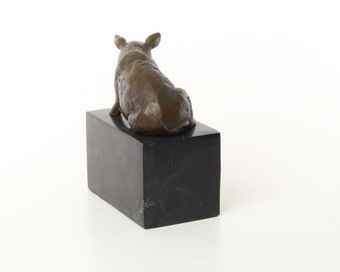 BA09. Bronze sur marbre d'un cochon