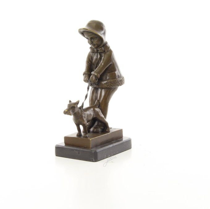 BD10.Bronze sur marbre fille et son chien