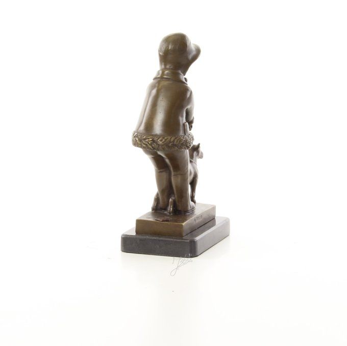 BD10.Bronze sur marbre fille et son chien
