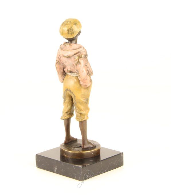 BD27.Bronze sur marbre peint "Garçon siffleur"
