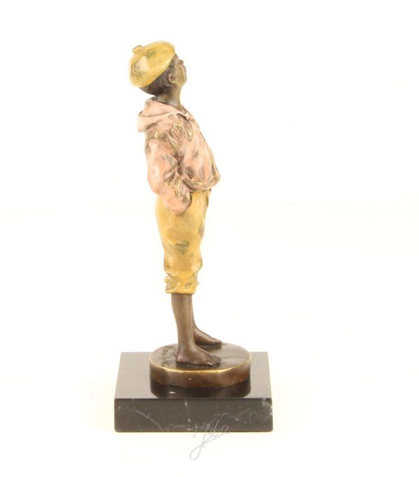 BD27.Bronze sur marbre peint "Garçon siffleur"