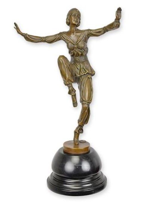 BD08. Bronze sur marbre d'une danseuse orientale